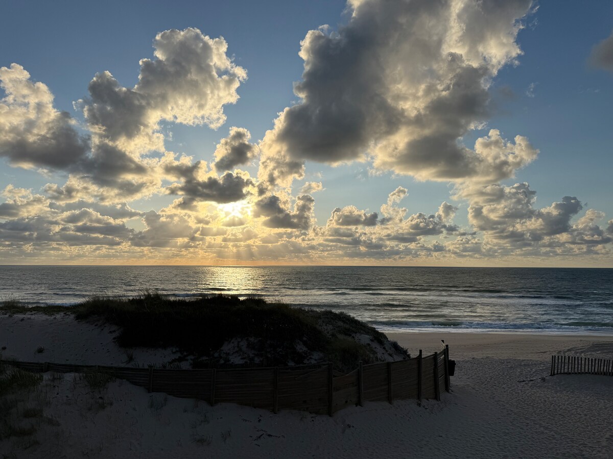 Ocean View Getaway Costa de Lavos - Quarto Mar & Varanda com cama de casal